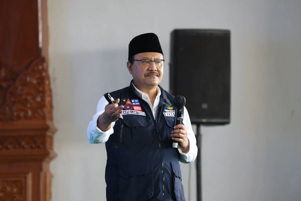 Mensos Gus Ipul Beberkan Anggaran Sepatu Sekolah Rakyat: Bukan Waktunya Lagi Korupsi