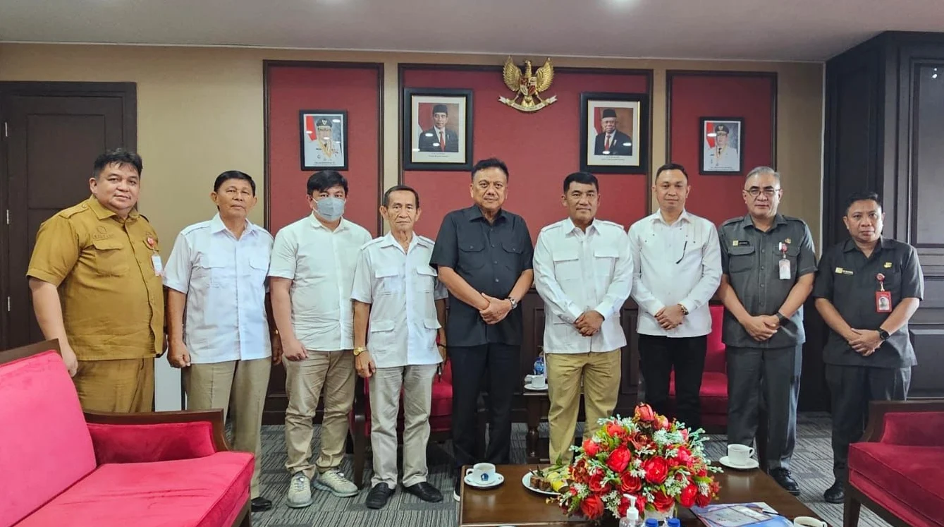 Olly Dondokambey dan Pengurus DPD PDIP Sulut Temui Gubernur Yulius Selvanus di Manado
