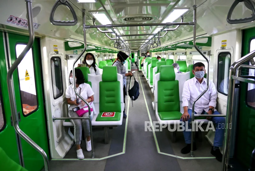 Operasional Kereta Api Harus Disiplin Tinggi untuk Melayani Jutaan Penumpang Setiap Hari
