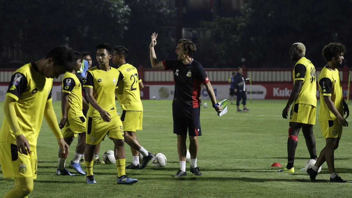 Paul Munster Tetap Tangani Bhayangkara FC di Musim Depan