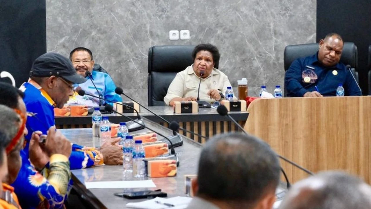Pemerintah Hadir Penuh: Wamendagri Tegaskan Pemulihan Keamanan Wamena Prioritas Utama