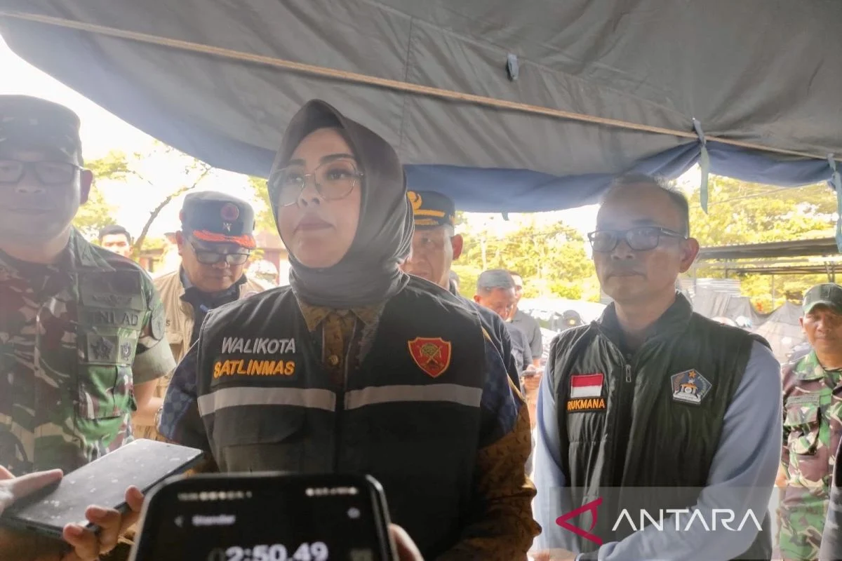 Pemkot Kendari Salurkan Bantuan Pangan untuk 1.693 Korban Banjir