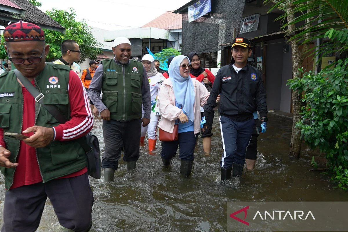 Pemkot Semarang Salurkan Bantuan Sosial untuk Korban Banjir di Tugu dan Ngaliyan