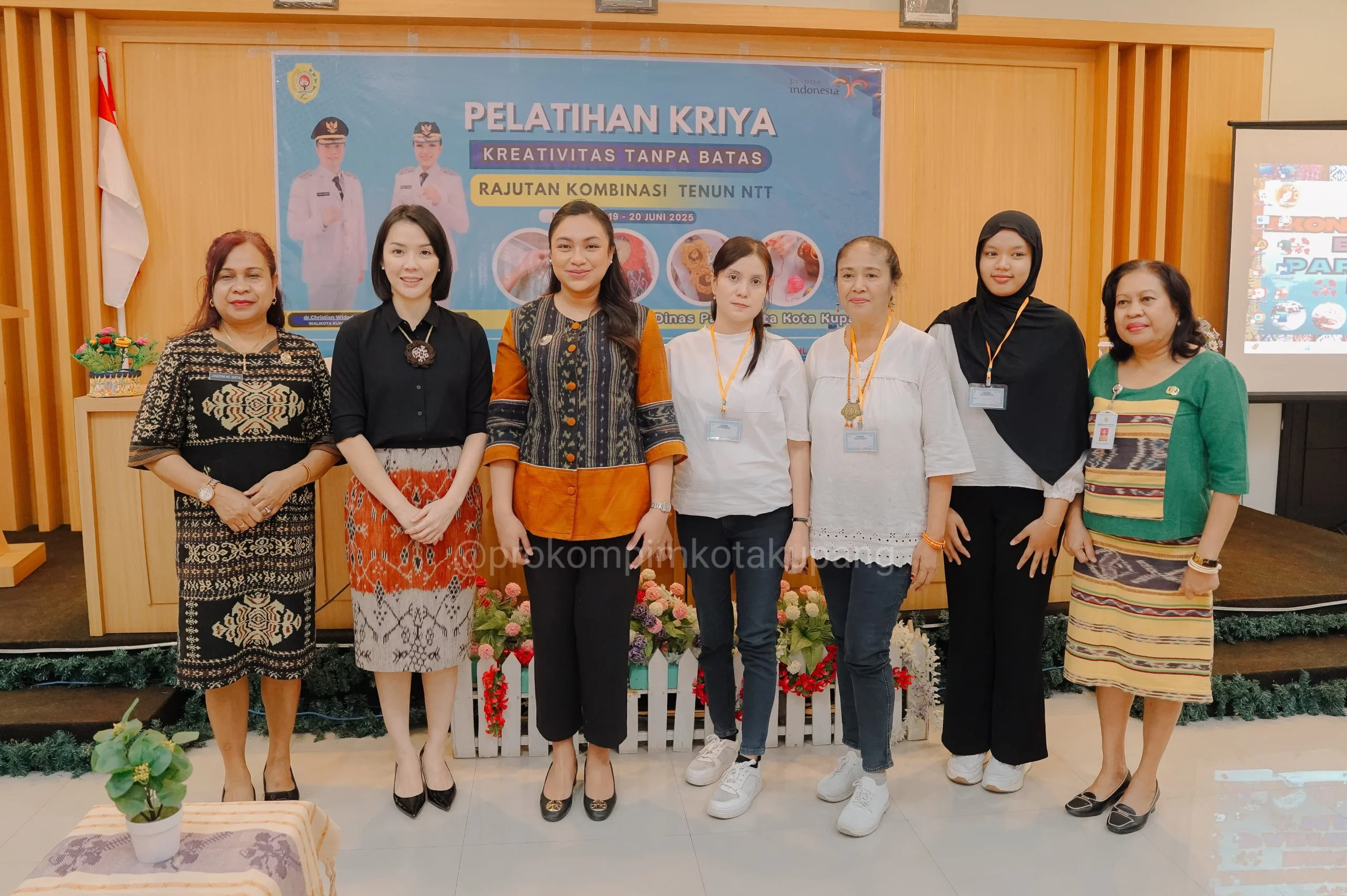 Pemkot Singkawang Gelar Pelatihan Tenun untuk Dorong Industri Kreatif