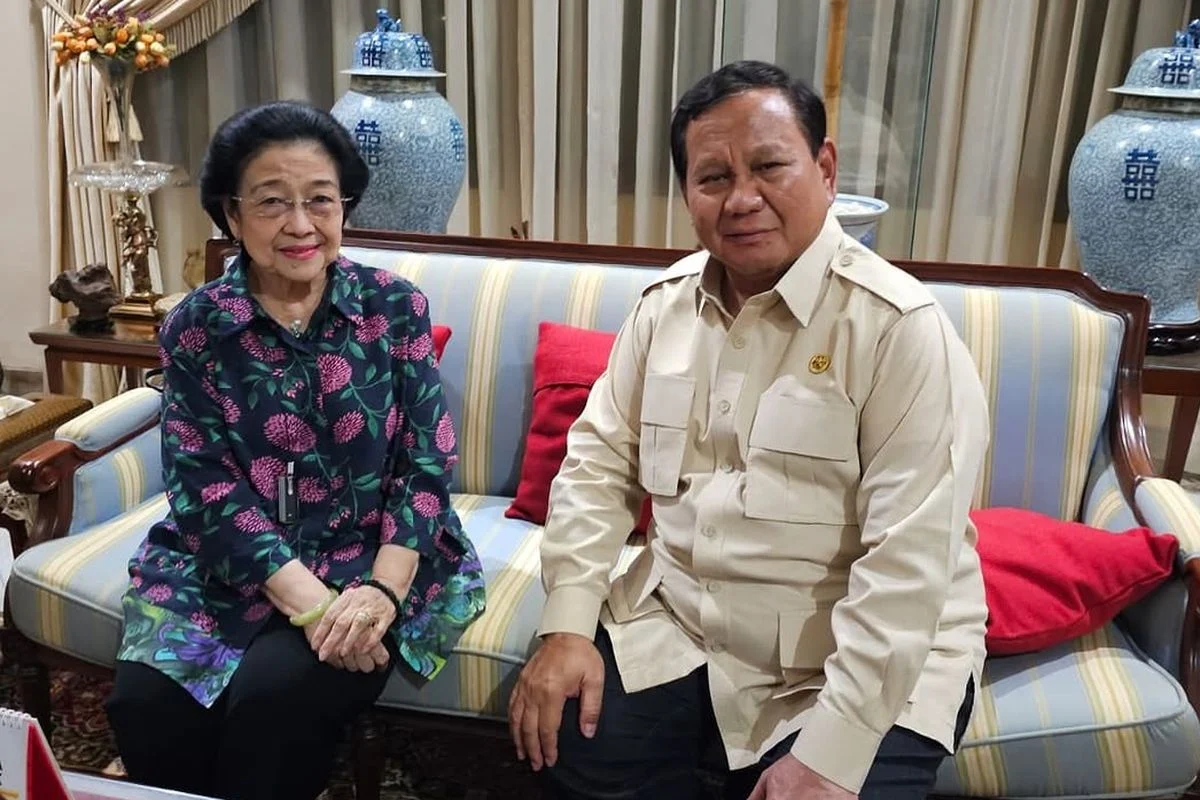 Penjelasan Amien Rais tentang Hubungan Prabowo dan Teddy