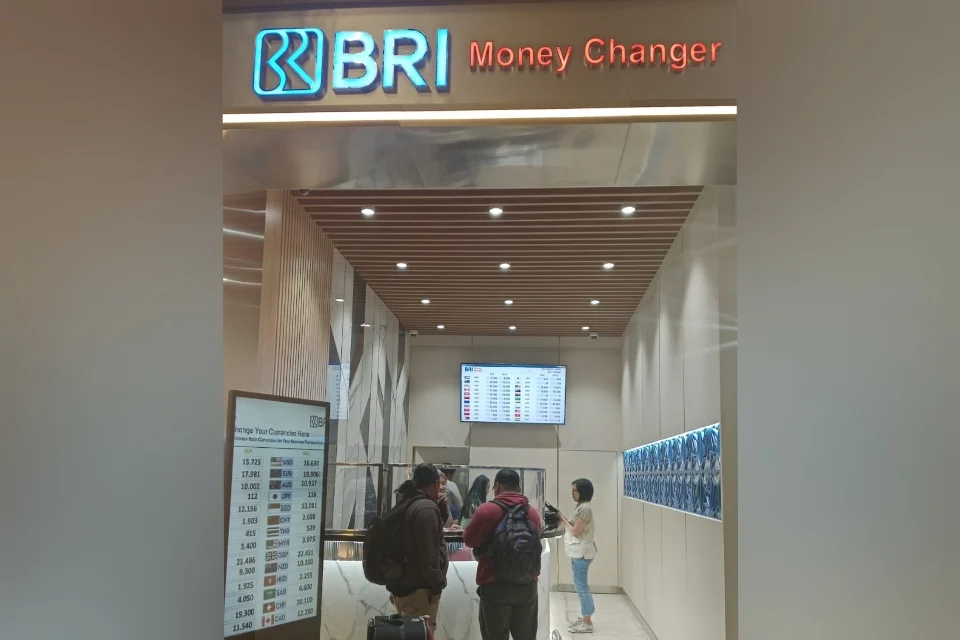 Perluas Akses Transaksi Valas, BRI Operasikan Money Changer di Lokasi Strategis
