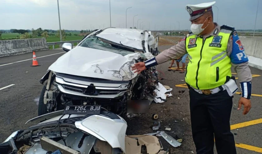 Polisi Sebut Penyebab Kecelakaan Mobil Anggota DPR di Tol Paspro Diduga Karena Sopir Mengantuk