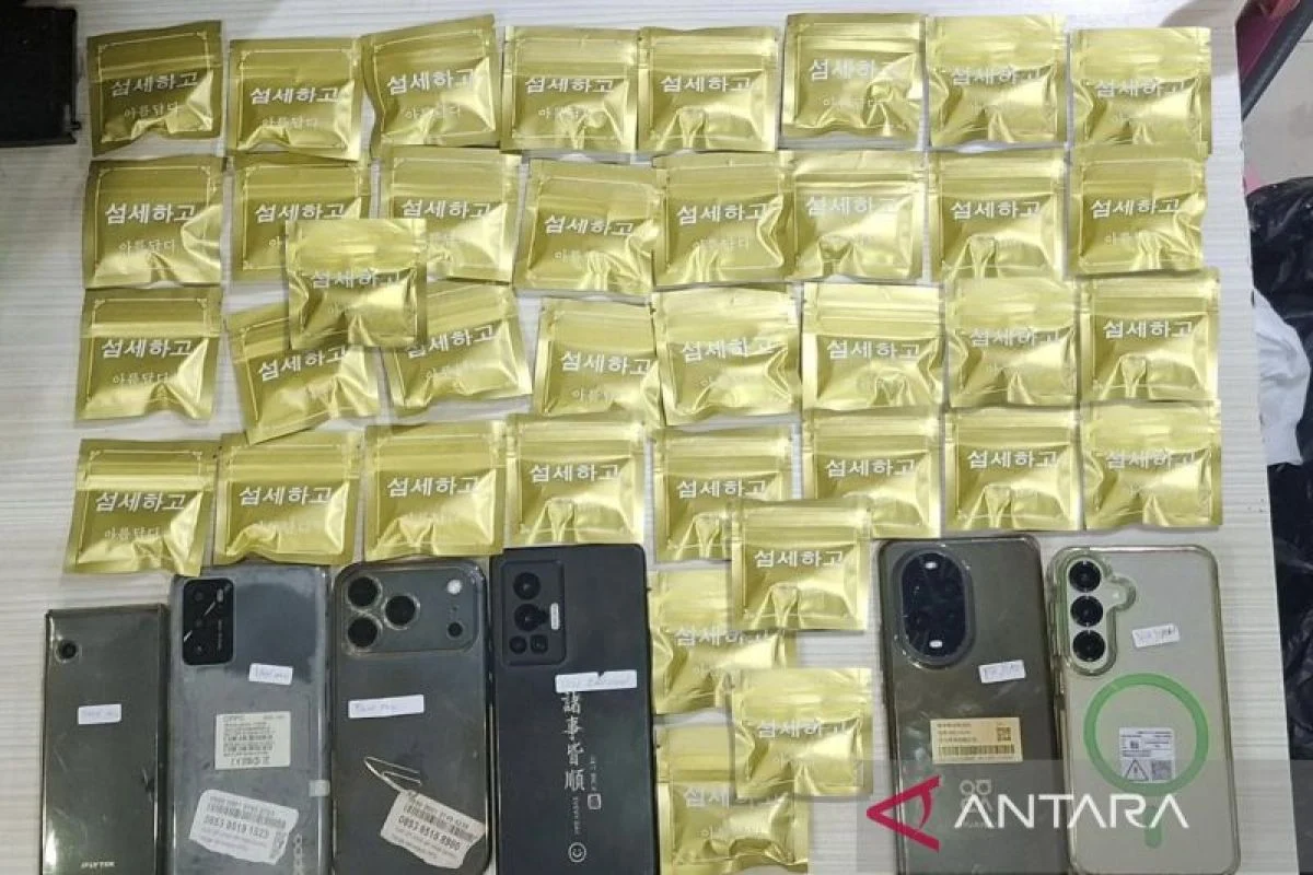 Polisi Tangkap Empat WNA dan Satu WNI Terkait Peredaran Narkoba Etomidate