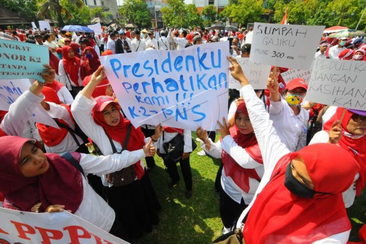 Presiden Diminta Hentikan Rekrutmen Guru PPPK, P2G Usulkan 400 Ribu Guru PNS Baru