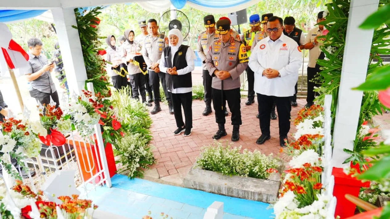 Presiden Prabowo Ziarah Makam Marsinah Usai Resmikan Museum di Nganjuk, Hormati Perjuangan Buruh