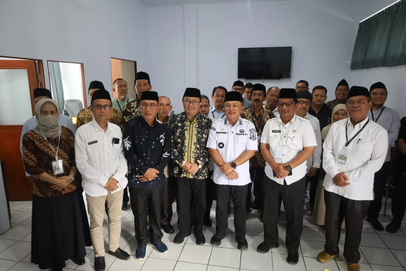 Program Kurban Baznas Dorong Pertumbuhan Ekonomi Warga Kuningan, Kata Bupati Dian Rachmat Yanuar