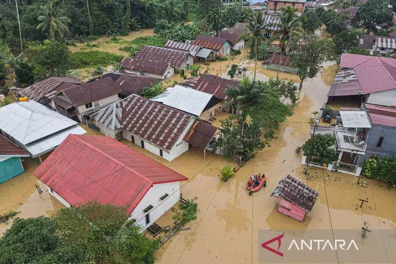 Ratusan Rumah di Kendari Terendam Banjir Akibat Luapan Kali Wanggu