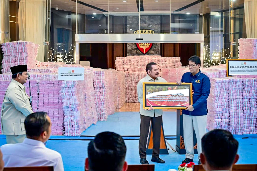 Satgas PKH Kejagung Serahkan Uang Sitaan Rp10,2 Triliun, Sekjen Laskar Merah Putih Tekankan Dukungan Presiden