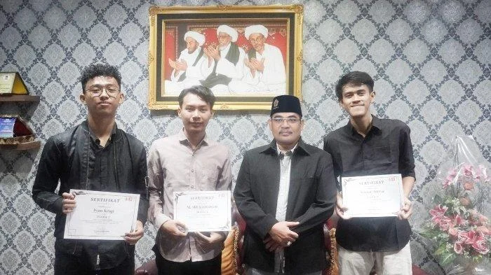 Sejumlah Tokoh Nasional Diberi Penghargaan oleh Fakultas Hukum Unissula Semarang