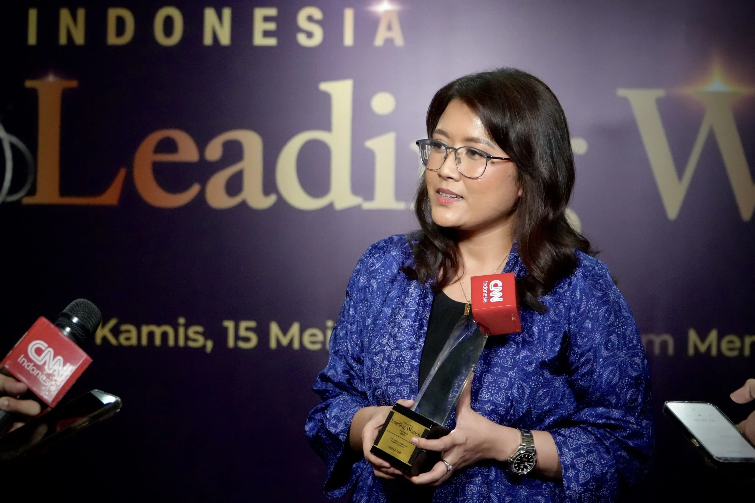Selfie Dewiyanti, Direktur Pegadaian, Raih Indonesia Leading Women Awards 2026