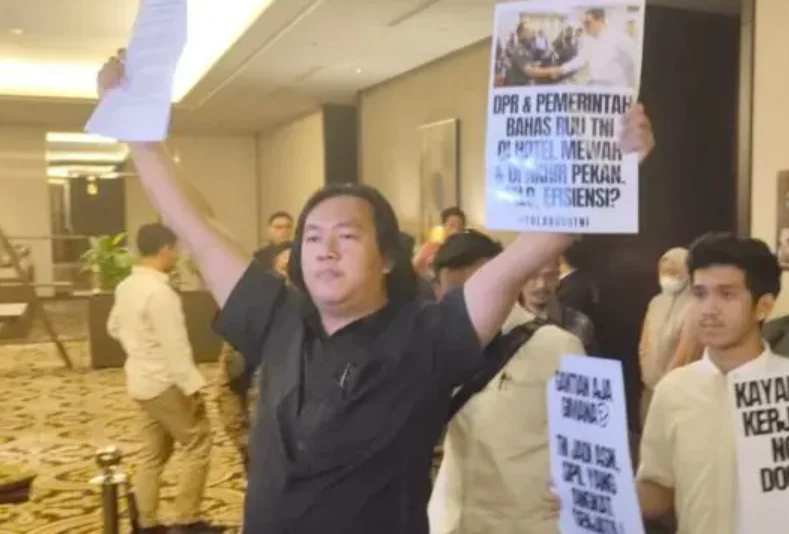 Terdakwa Penyiraman Air Keras Ungkap Rasa Kesal Terhadap Andrie Yunus yang Dinilai Over Acting saat Interupsi Rapat di Hotel Fairmont Jakarta