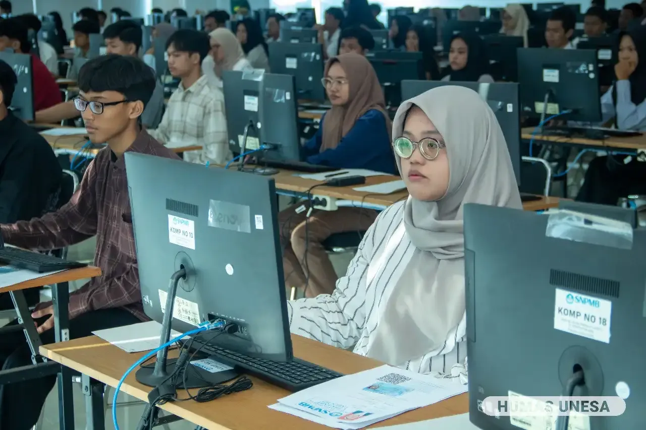 Unesa Terima 8.292 Mahasiswa Baru Jalur UTBK‑SNBT 2026, Prodi Keperawatan Paling Ketat