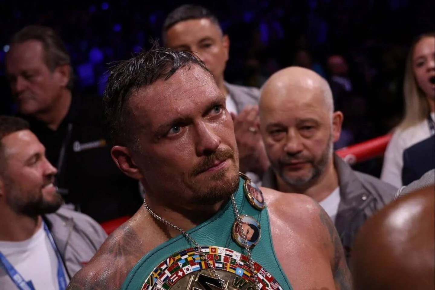 Verhoeven Terapkan Strategi Kickboxing untuk Mengalahkan Juara Dunia Usyk