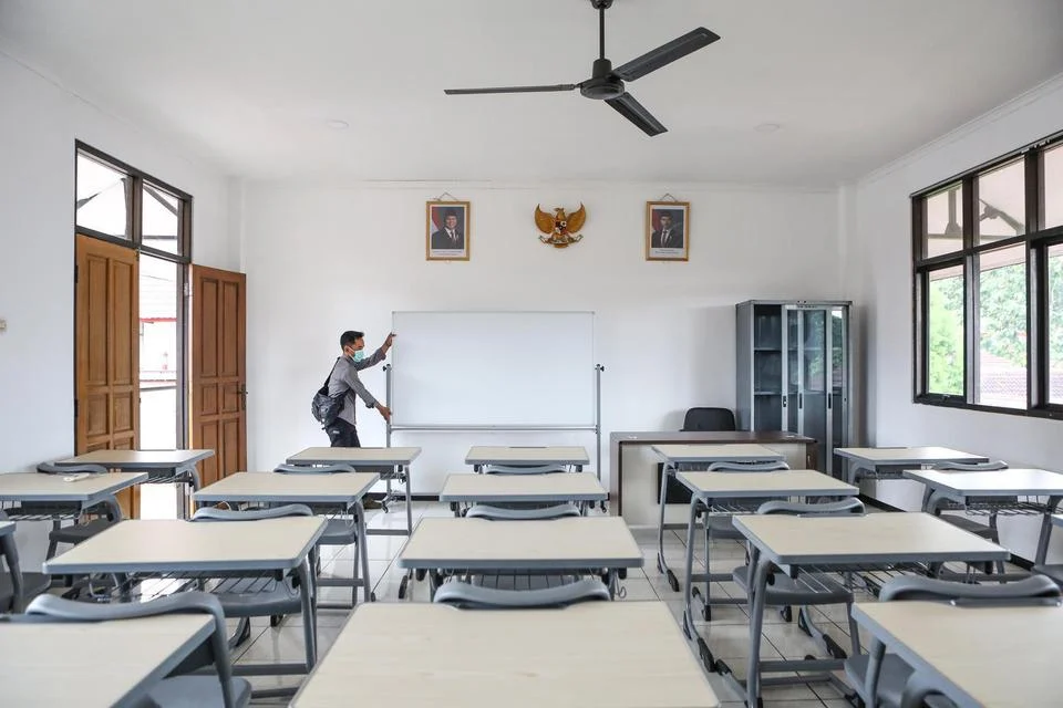 1.000 Taruna Akmil Latih Siswa Sekolah Rakyat, Usman Hamid Tegaskan Ruang Kelas Bebas Intervensi Militer