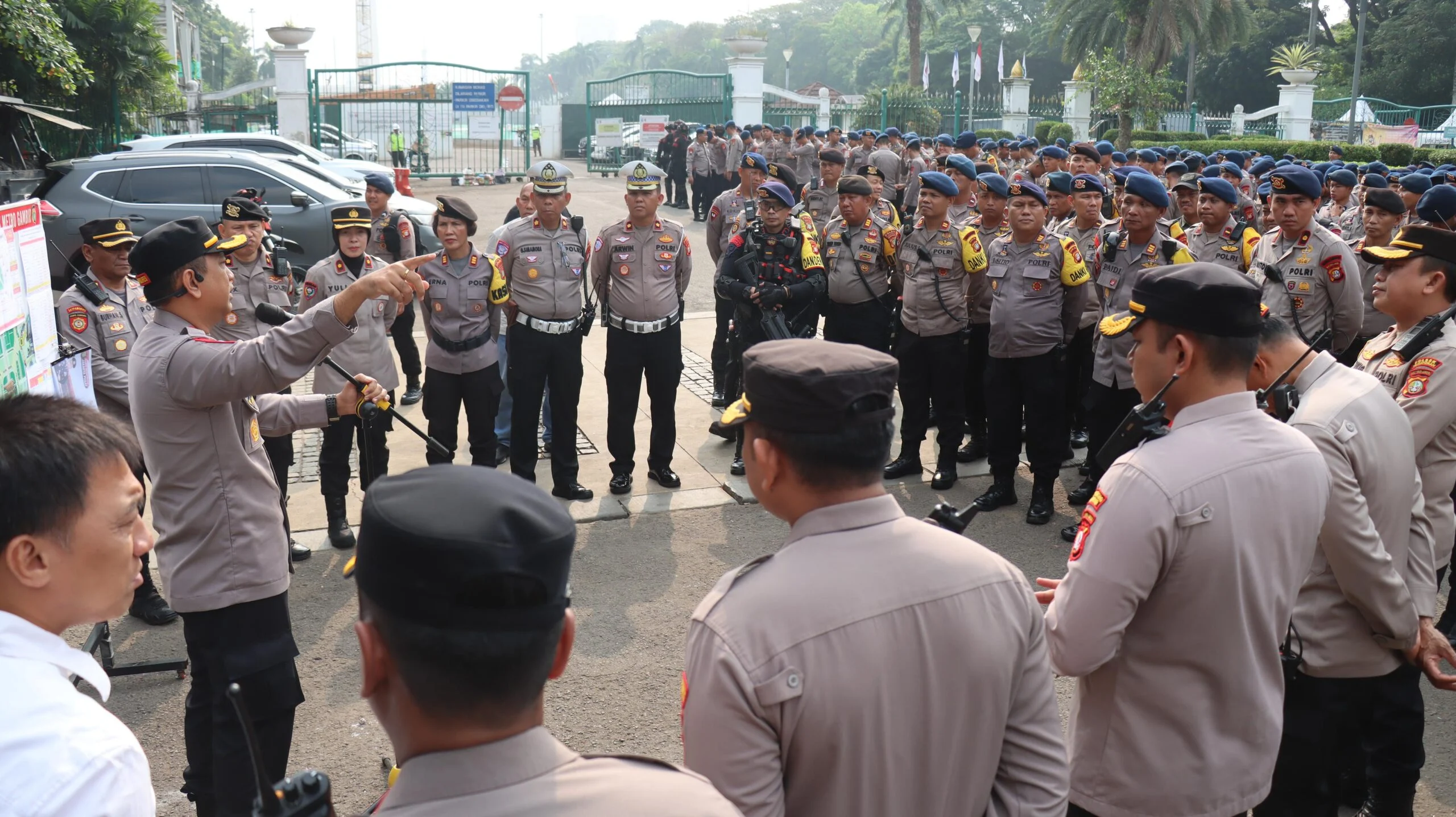 1.313 Personel Polisi Amankan Aksi Unjuk Rasa di Medan