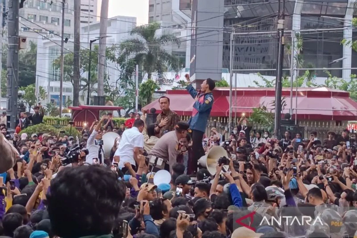15 Mahasiswa Demo di Patung Kuda Diterima Audiensi Gibran di Istana Wapres