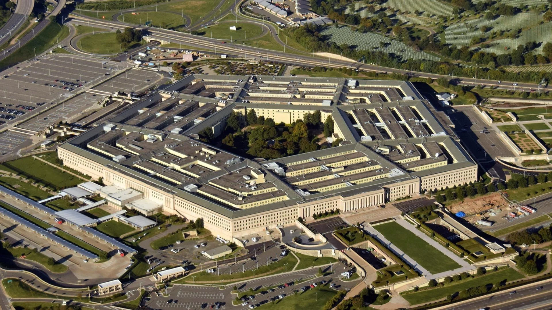 72 Dokumen Baru Ungkap Keterlibatan CIA, NASA, dan FBI dalam Misteri UFO Pentagon