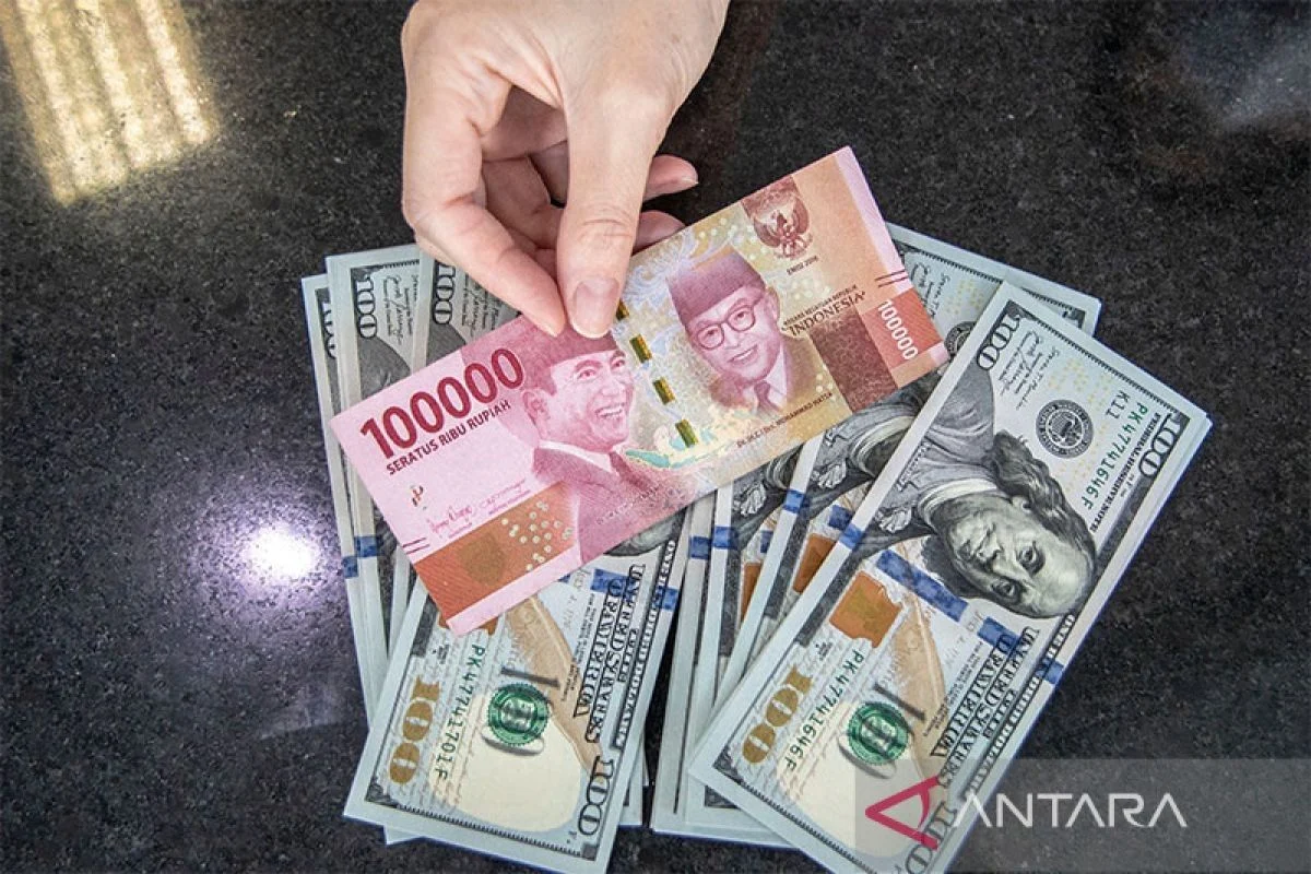 Aliran Modal Asing Mulai Masuk, Rupiah Membaik Menembus Rp18.000 per Dolar AS