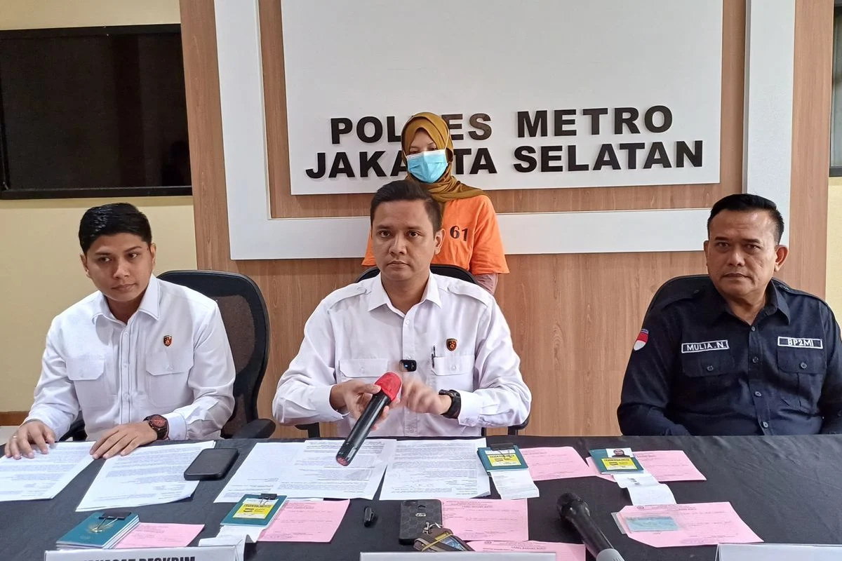 Amanda Manopo Sambangi Polres Metro Jakarta Selatan, Diduga Jadi Korban Pemalsuan Tanda Tangan