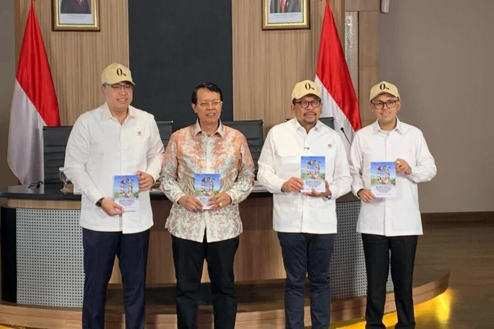 Asisten Presiden Sebut “Presiden Solusi” Rekam Kebijakan Prabowo dalam Buku