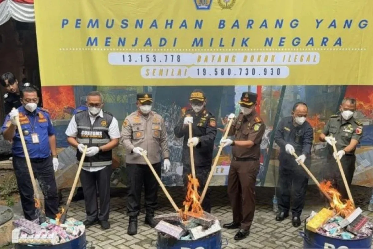 Bea Cukai Jatim I Musnahkan Rokok Ilegal Senilai Rp19,6 Miliar