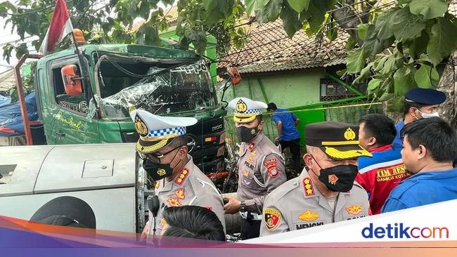 Beragam Kabar Hukum: Kecelakaan Truk di Bekasi dan Eksepsi Bupati Nonaktif Pati