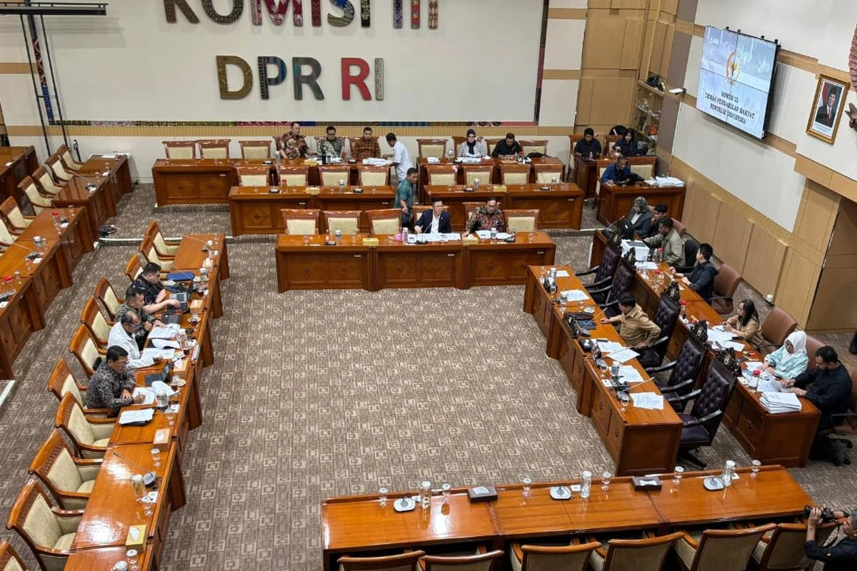 Berbagai Kritik Terhadap Pengesahan RUU Polri