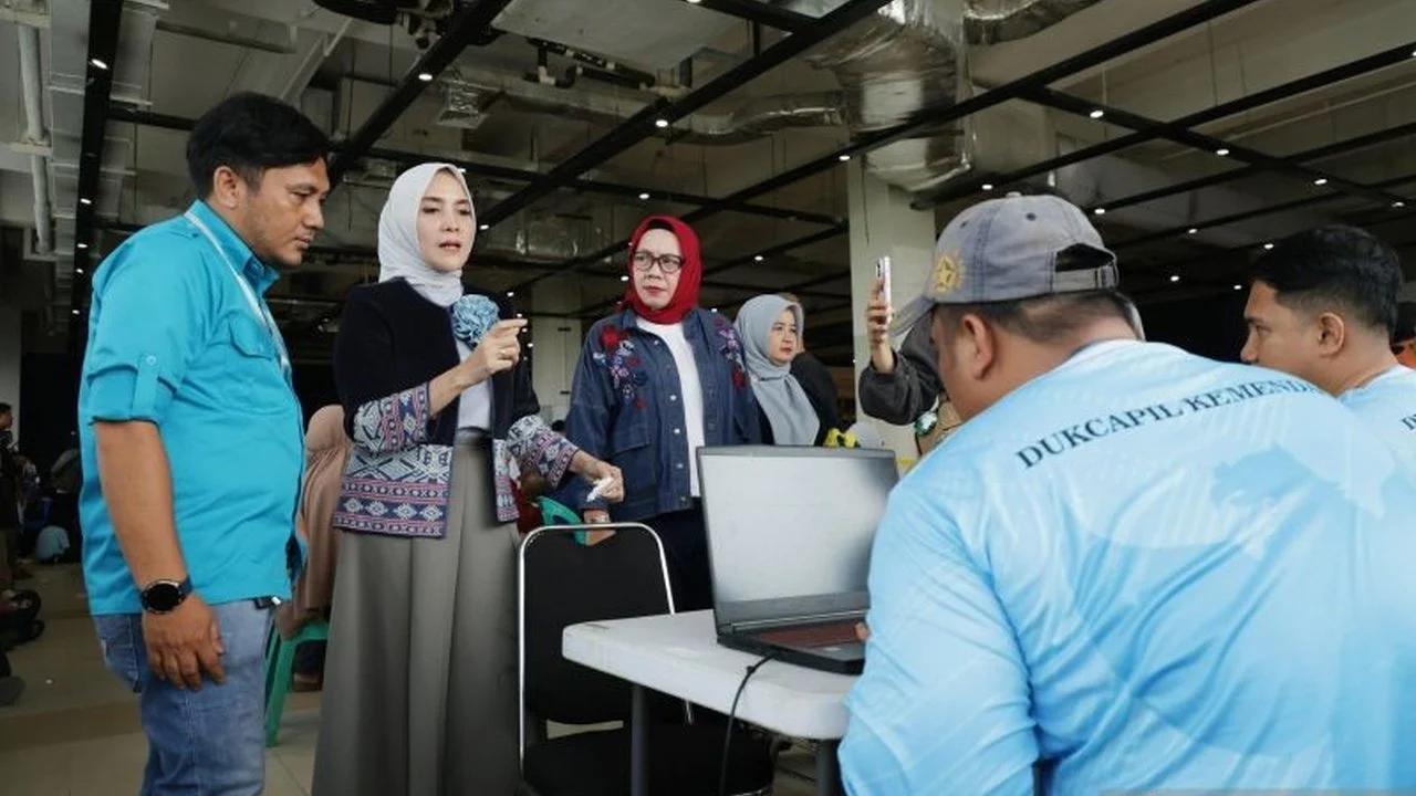 Dirjen Dukcapil Apresiasi Inovasi Pemkot Bogor, Dorong Perluasan Layanan Adminduk