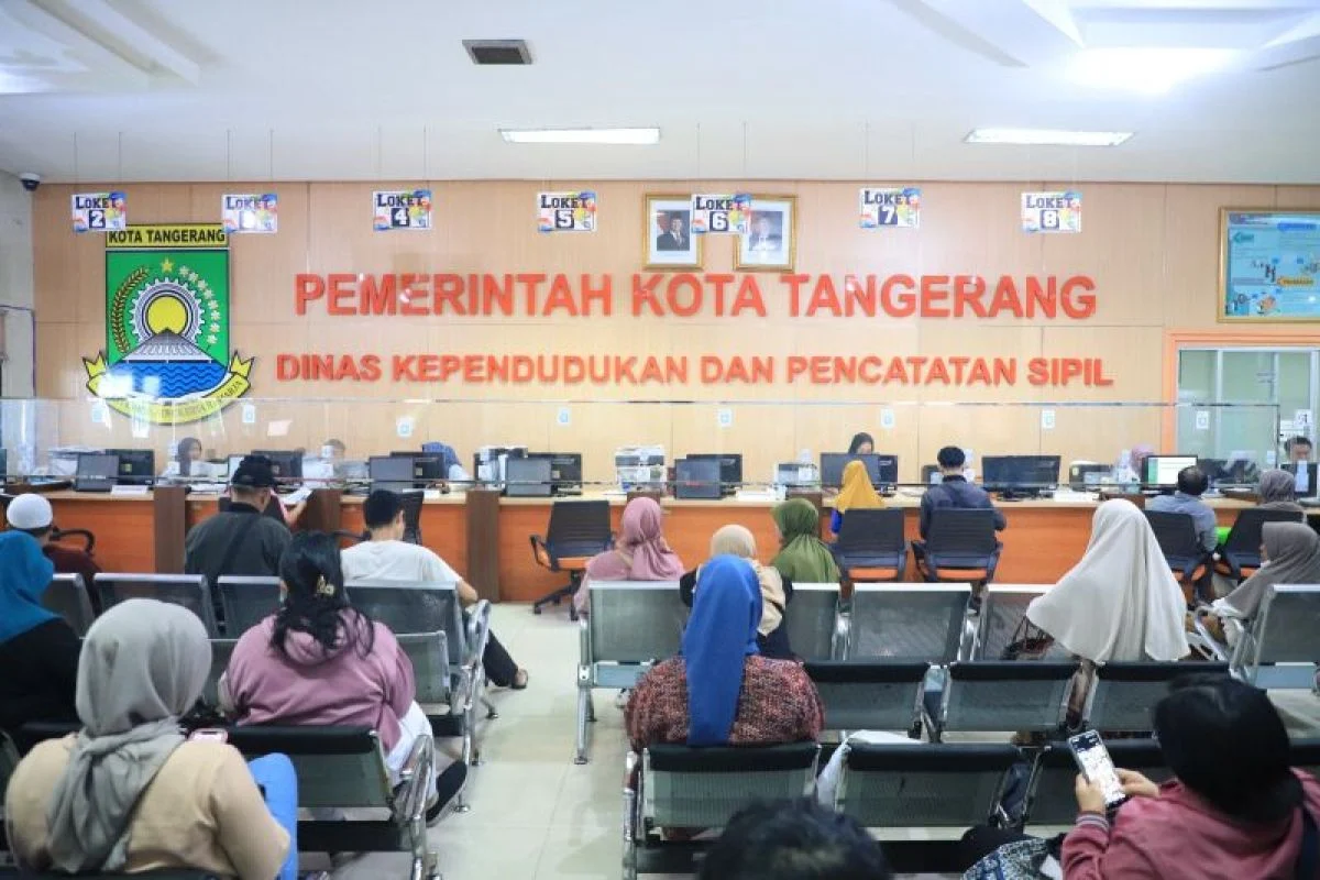 Disdukcapil Imbau Warga Lakukan Pembaruan KK Daring di Kota Tangerang untuk Layanan Publik Optimal