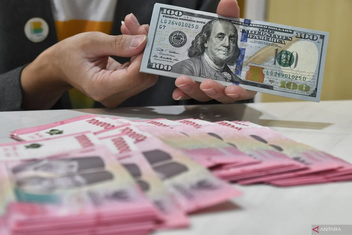 Dolar Menguat, Pembeli Menyusut: Drama Ekonomi di Balik Etalase Warteg