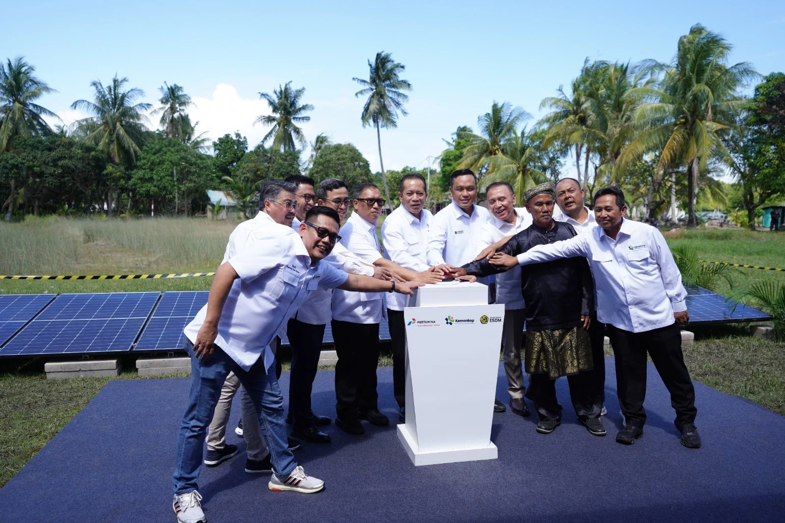 Dorong Energi Bersih, Kemenkop Libatkan Koperasi dalam Pembangunan PLTS