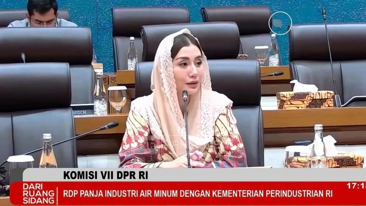 DPR Desak BPKN Verifikasi Aduan AMDK Sebelum Mengklaim Tanpa Bukti