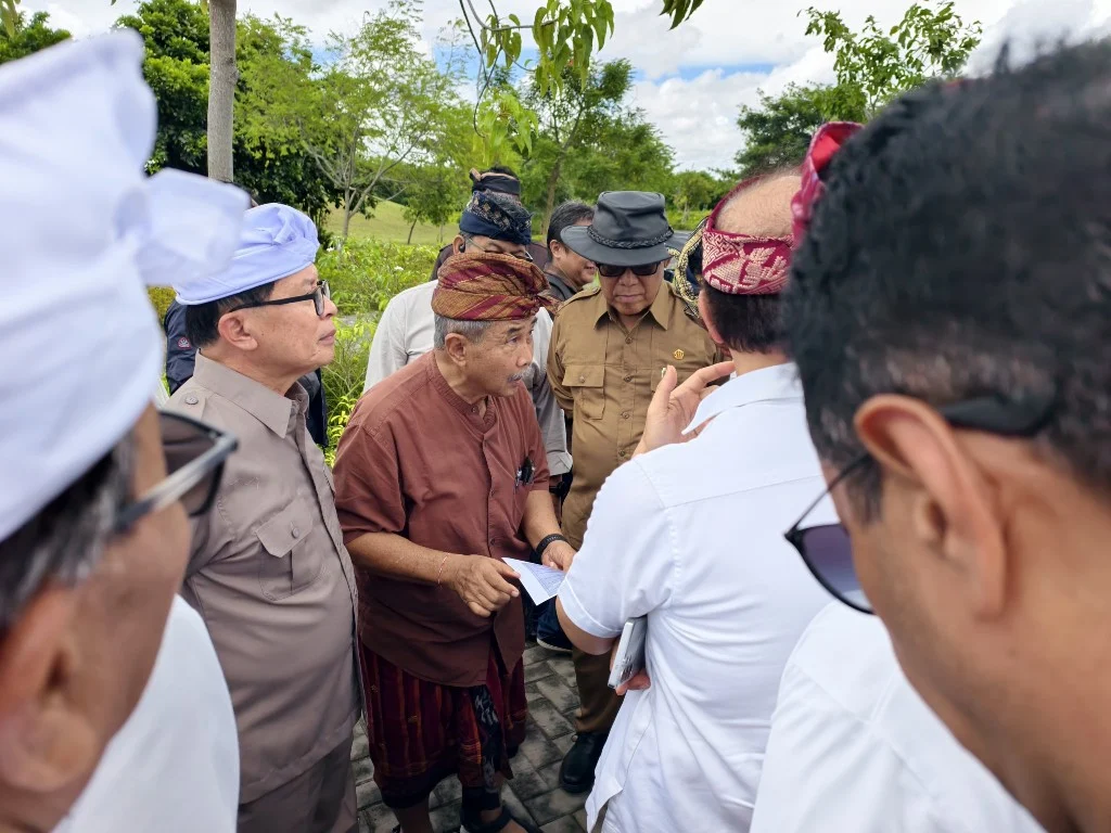 DPRD Bali Serahkan Rekomendasi Pansus TRAP ke Wagub, Soroti Dugaan Pelanggaran di KEK Kura Kura dan Lahan Negara Pejarakan