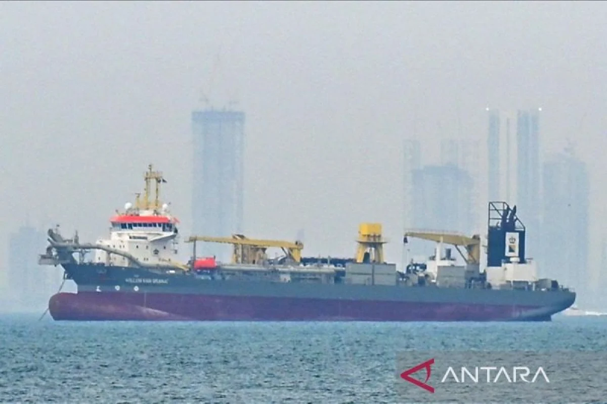 Garda Revolusi Iran Serang Kapal Berbendera Singapura di Selat Hormuz