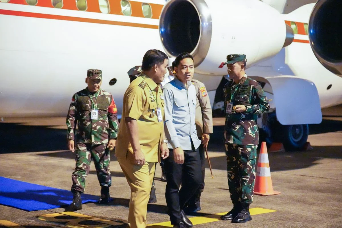 Gubernur Sulawesi Tengah Tinjau Lokasi Terdampak Gempa Setelah Tiba di Sulteng