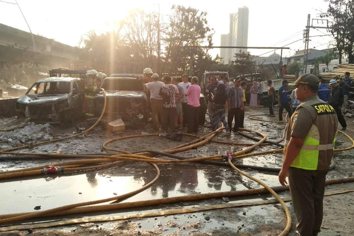 Gulkarmat Taksir Kerugian Kebakaran Rumah di Pademangan Rp1 Miliar