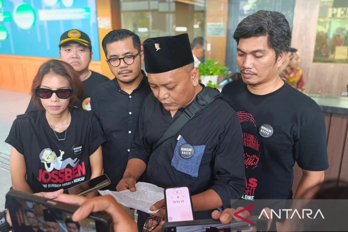 Guntur Romli Tepis Tuduhan BEM Bersatu: Logika Cocokologi Dipaksakan