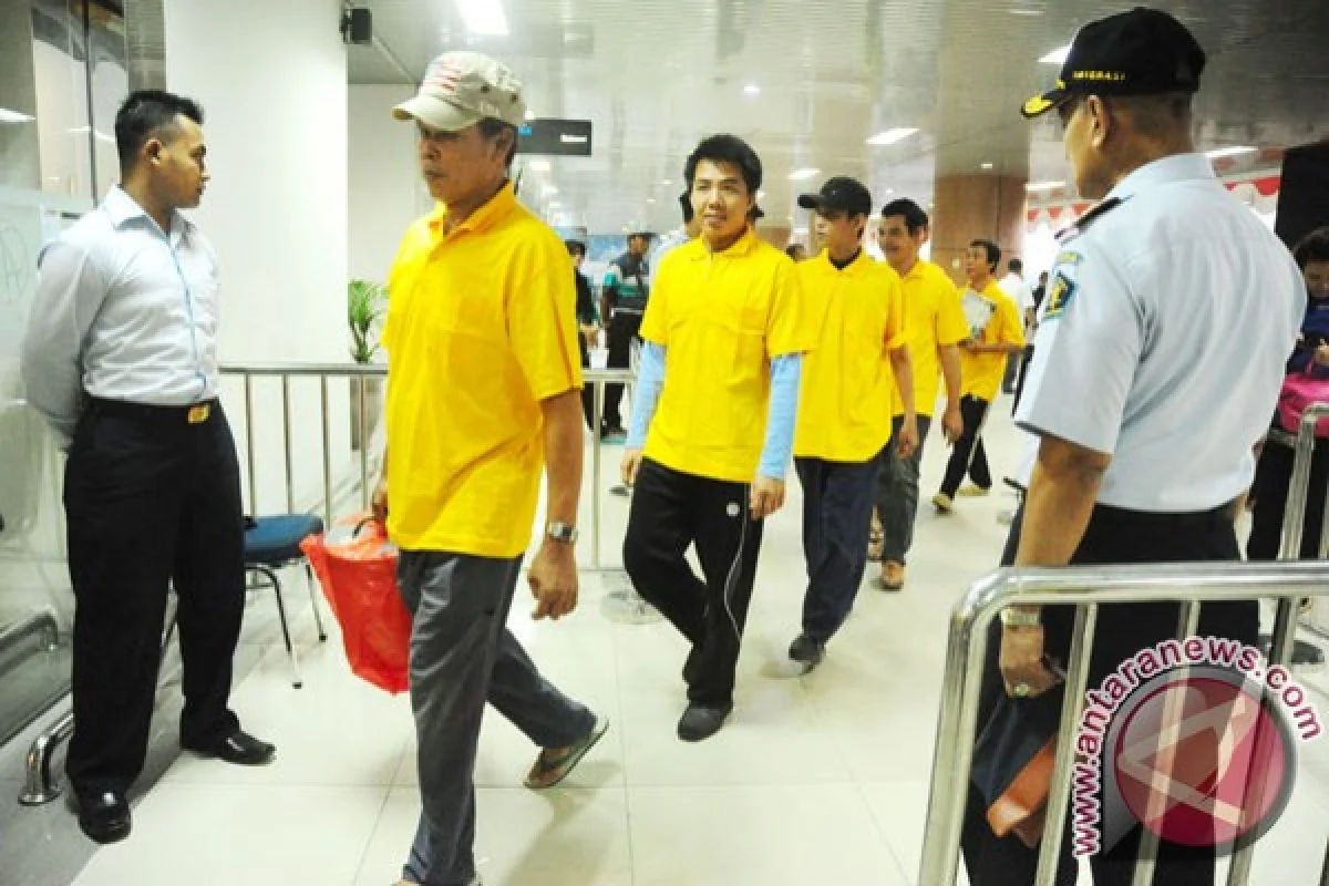 Imigrasi Deportasi 3 WNA Tiongkok karena Manipulasi Data Visa