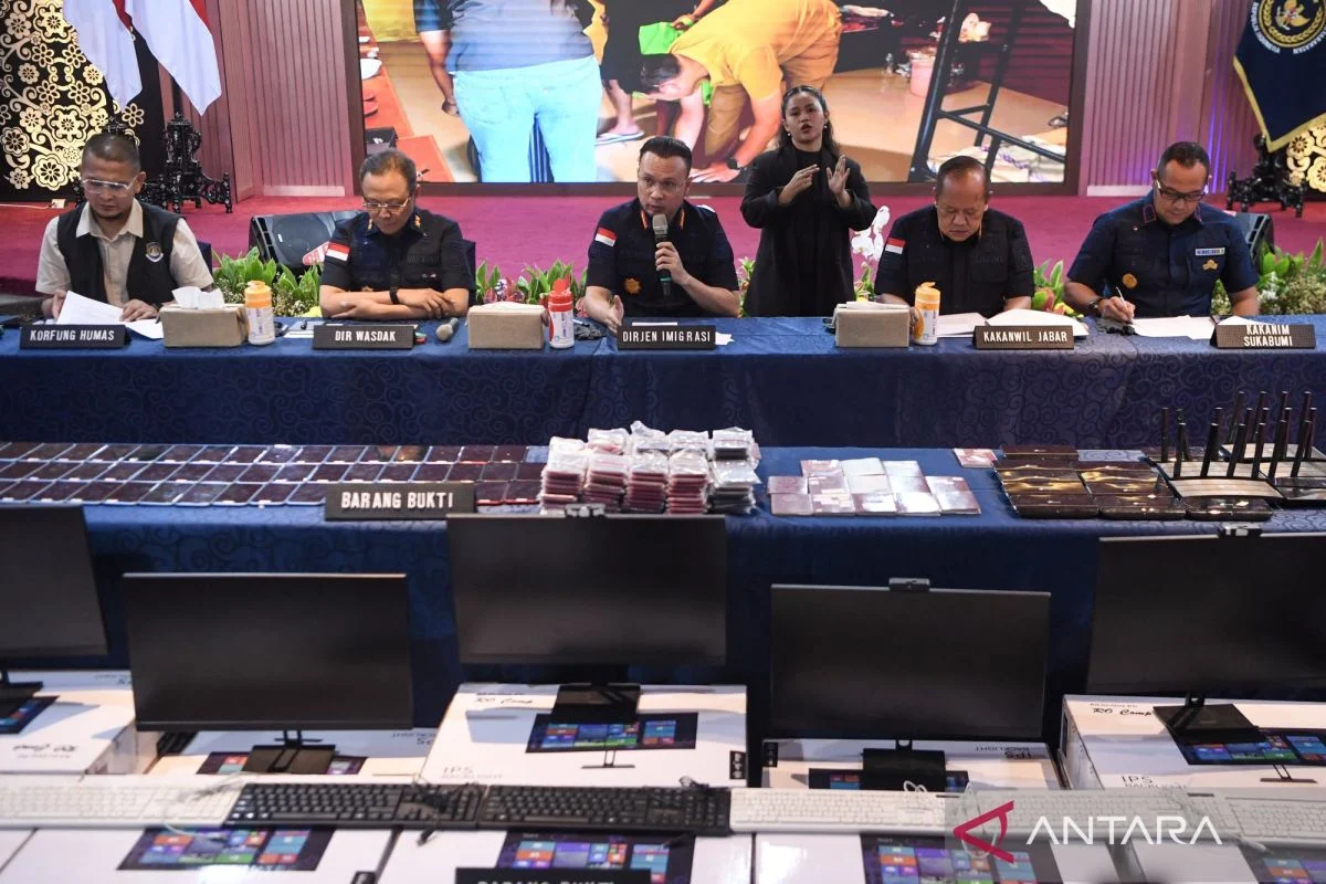 Imigrasi Semarang Bongkar Jaringan Love Scamming Internasional, Empat WNA Tiongkok Diamankan