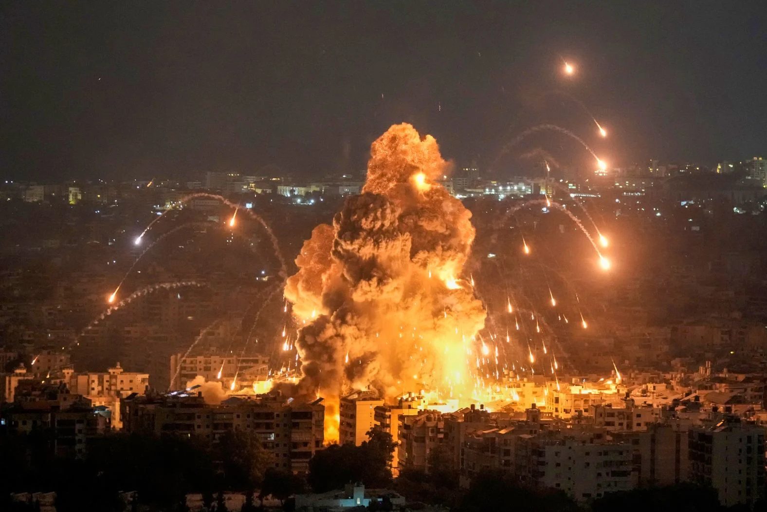 Iran Larang Israel Bom Lebanon Selatan, Janji Balas Serangan