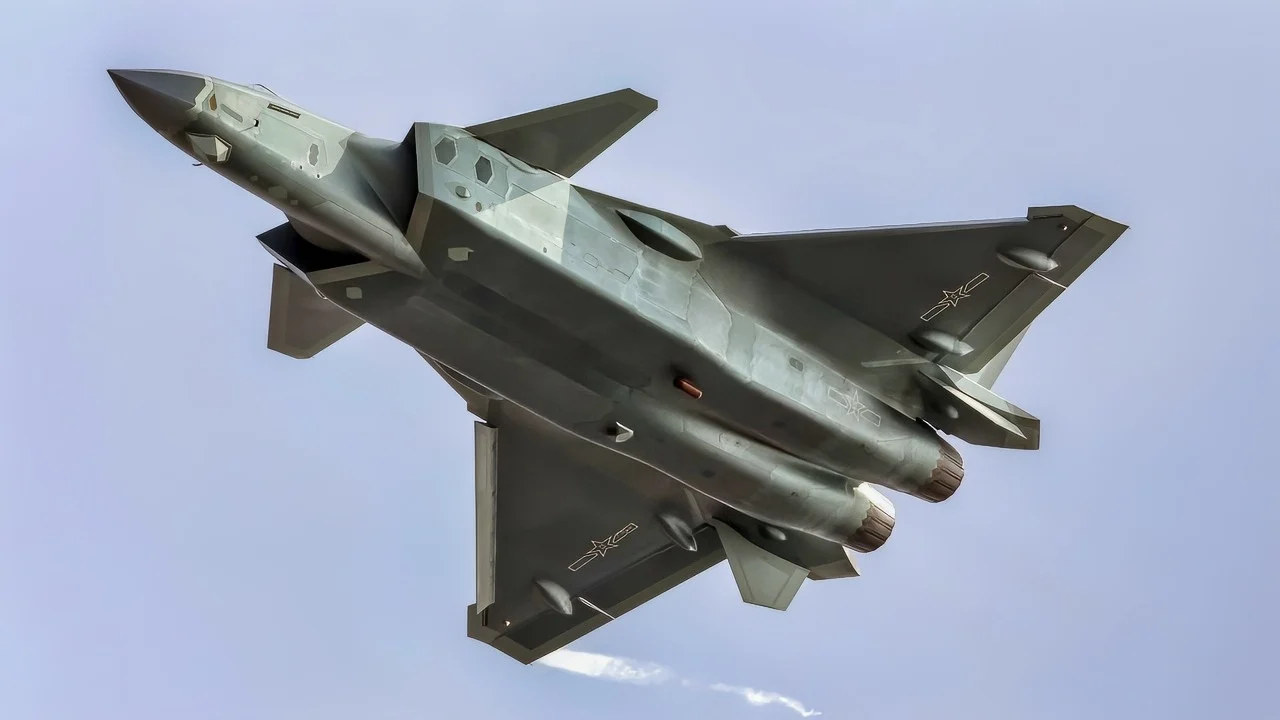 J-20 Mighty Dragon: Pesawat Siluman Generasi Kelima yang Menjadi Momok Radar Amerika