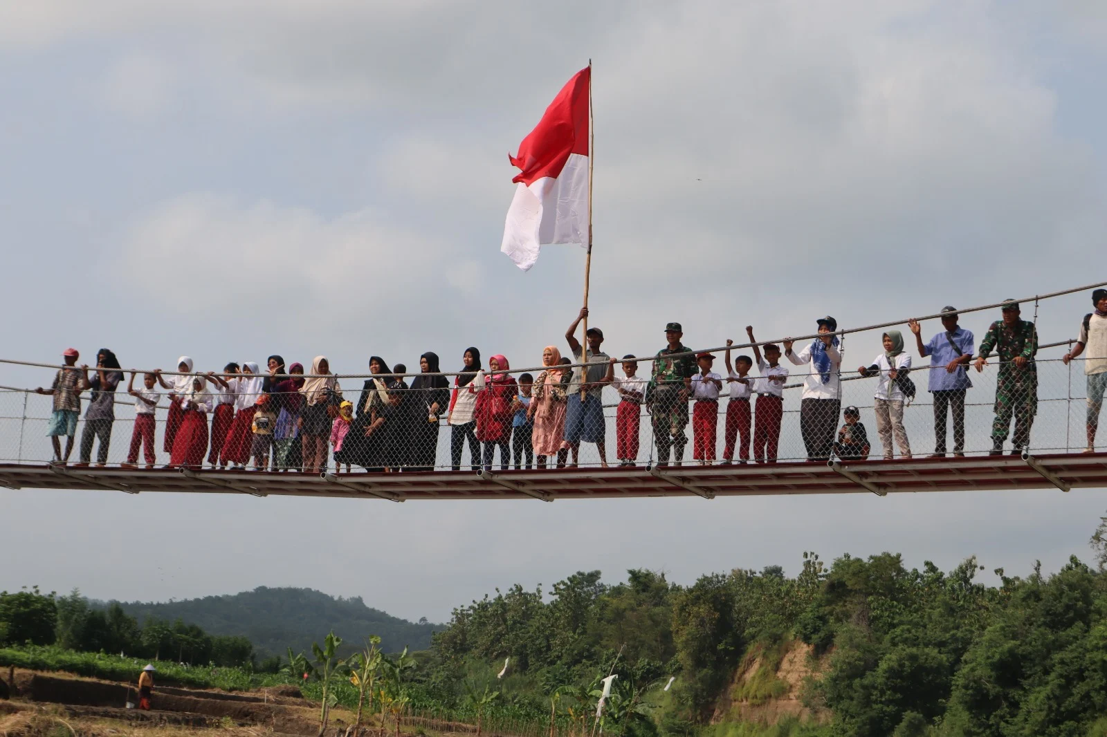 Jembatan Garuda Merah Putih: Simbol Kepedulian Negara di Maros