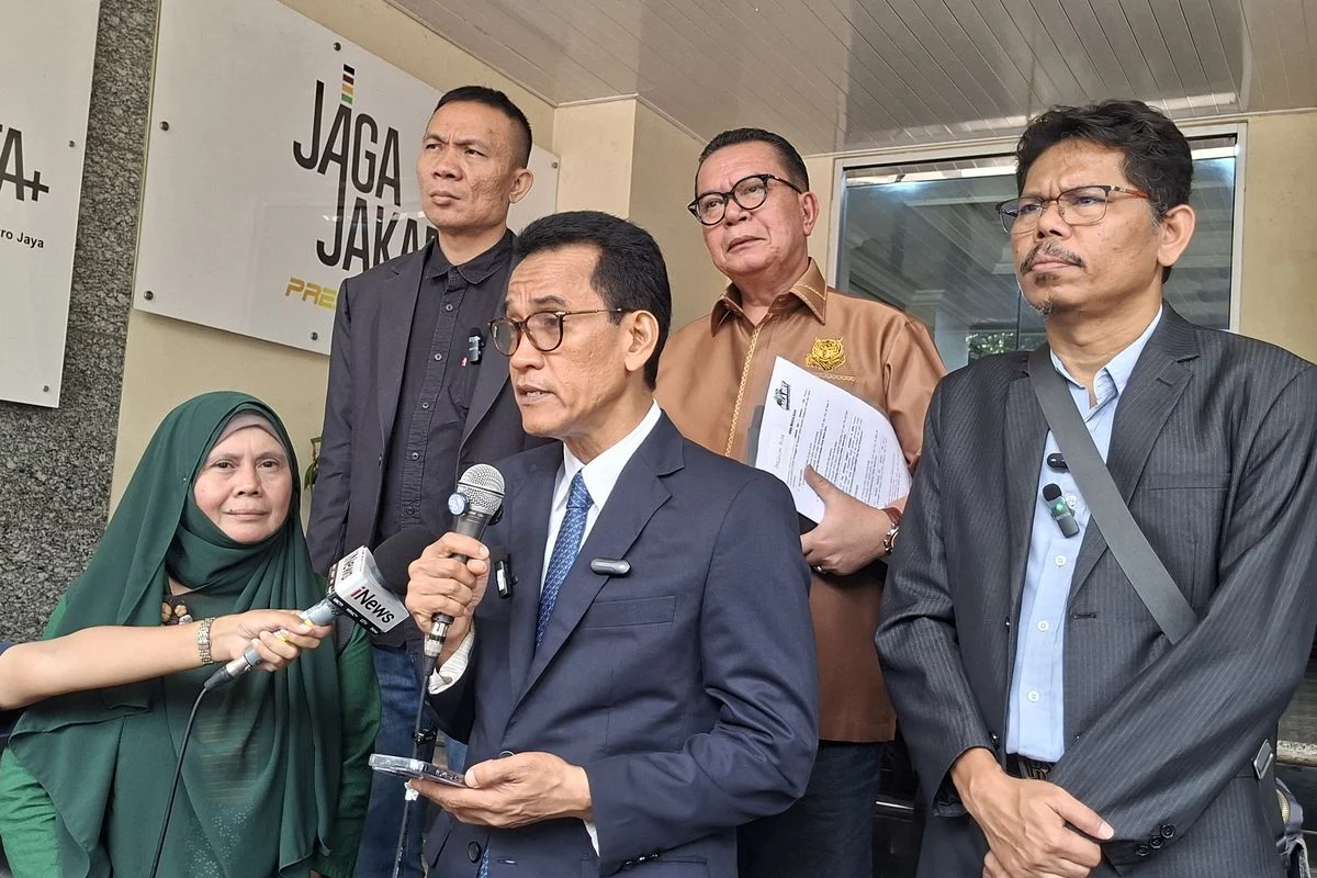 Jokowi Wajib Hadir di Persidangan Perkara Ijazah, Pengacara Roy Suryo: Kan Dia Pelapor