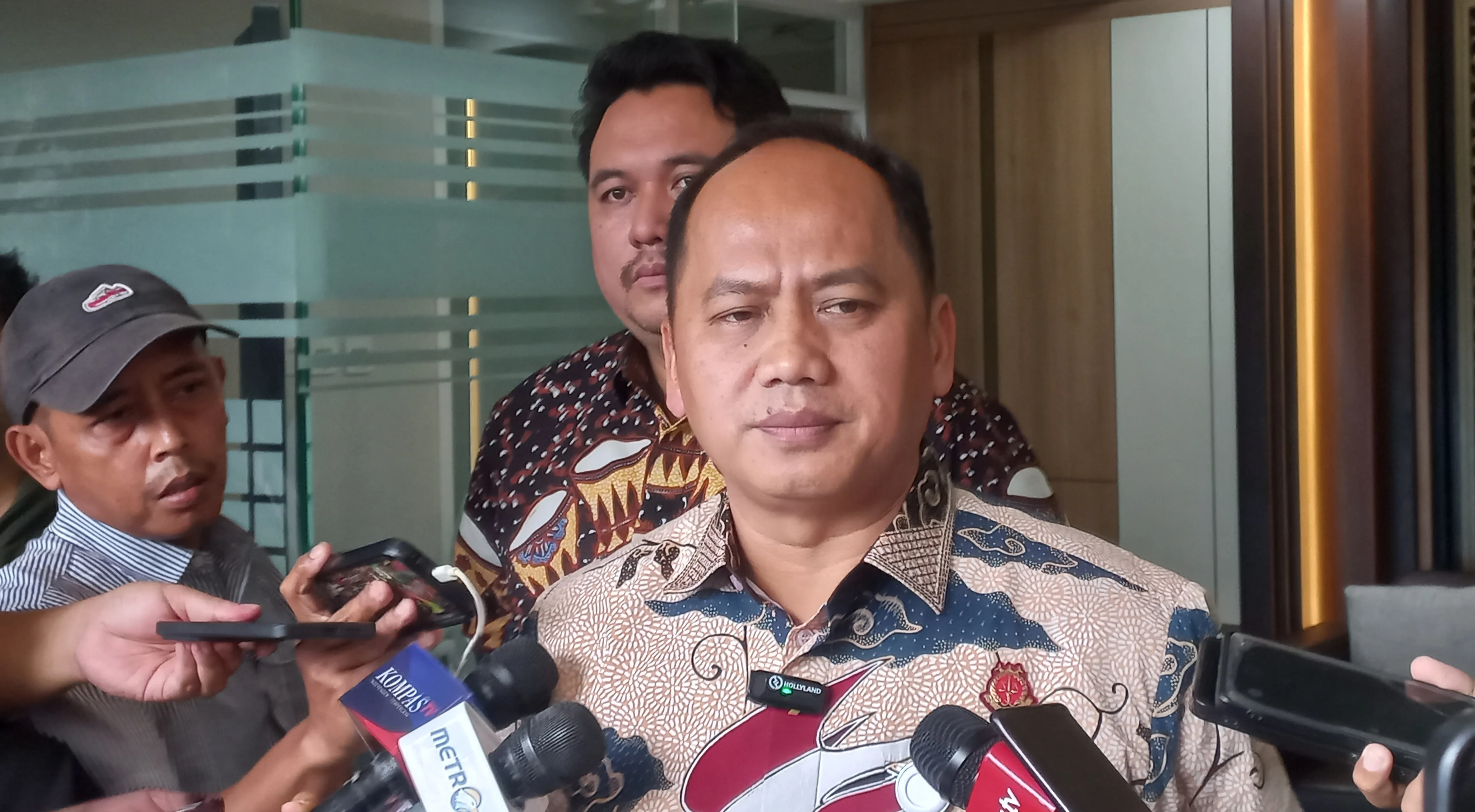Kantor BGN Digeledah Kejagung Selama 14 Jam, Penyidik Jampidsus Terus Lakukan Pemeriksaan