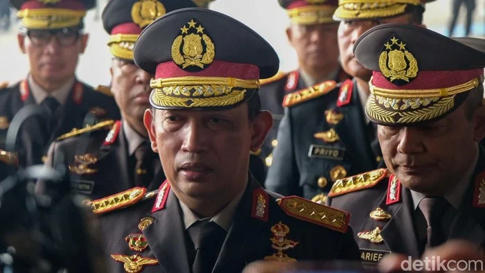 Kapolri Listyo Sigit Dukung Gagasan Natalius Pigai: ASN Bisa Masuk Polri Lewat Revisi UU Polri
